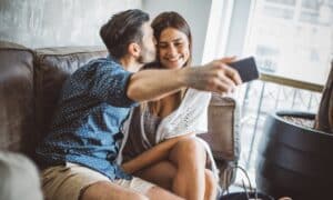 Fotos en redes sociales con o sin tu pareja